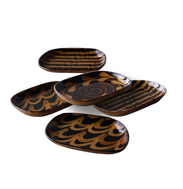 Slip Chocolate Oval Plate Set