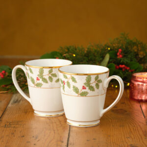 Holly & Berry Mug Set